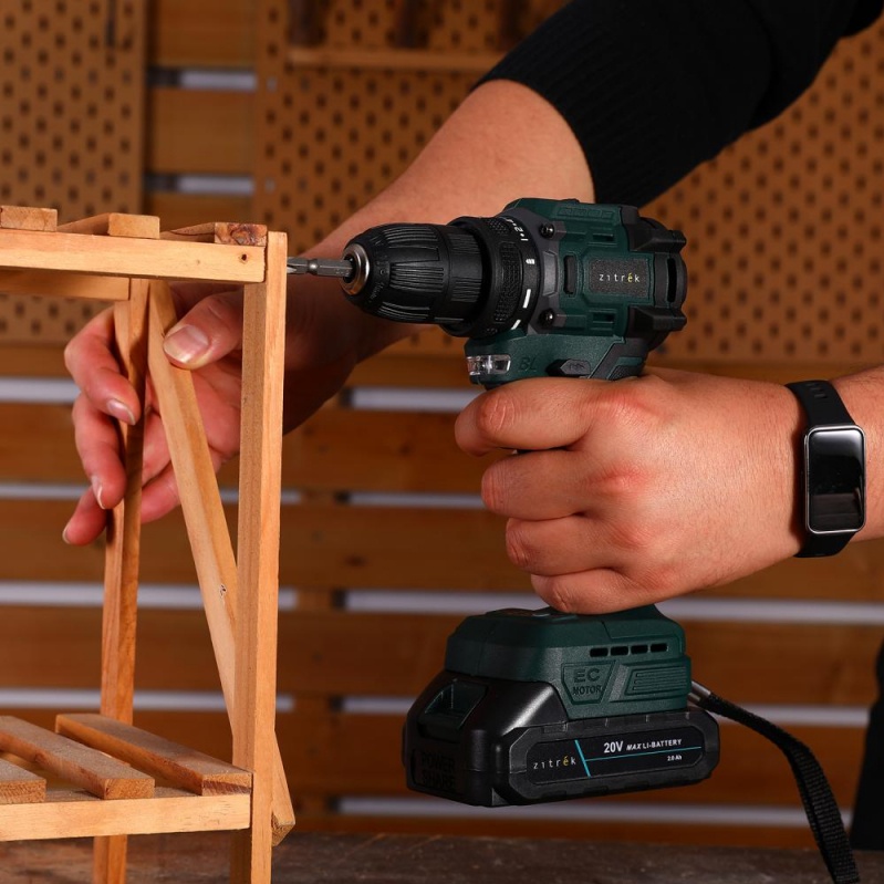 Zitrek Greenpower 20 PRO в кейсе, 20В, 2х2.0Ач (085-1314)
